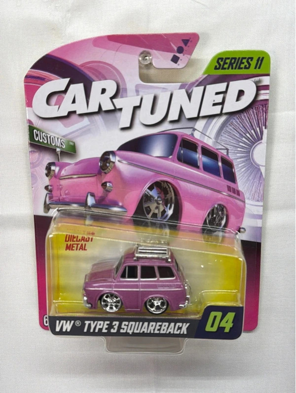 Cartoon VW type 3 square back